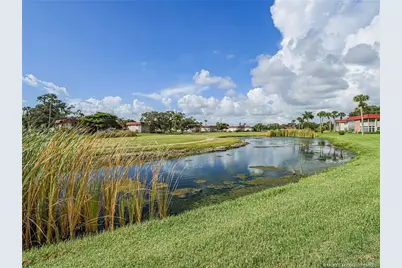 98 Spring Lake Drive #205, Vero Beach, FL 32962 - Photo 3