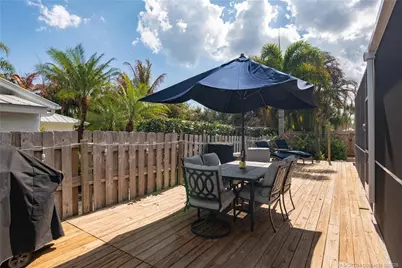 4095 SE Bay Avenue, Stuart, FL 34997 - Photo 9