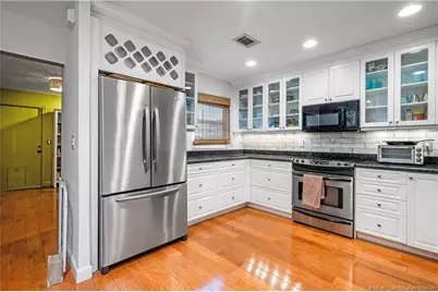 3293 NE Holly Creek Drive, Jensen Beach, FL 34957 - Photo 15