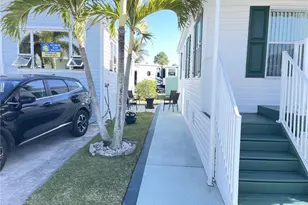 1318 Nettles Blvd, Jensen Beach, FL 34957 - Photo 5