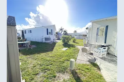 1318 Nettles Boulevard, Jensen Beach, FL 34957 - Photo 9