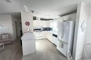 1318 Nettles Blvd, Jensen Beach, FL 34957 - Photo 9