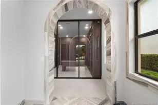 207 SE Via Bisento, Port Saint Lucie, FL 34952 - Photo 5