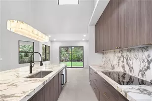 207 SE Via Bisento, Port Saint Lucie, FL 34952 - Photo 29