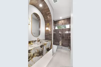 207 SE Via Bisento, Port Saint Lucie, FL 34952 - Photo 19