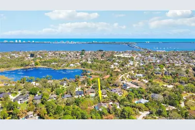 815 NE Stokes Terrace, Jensen Beach, FL 34957 - Photo 45