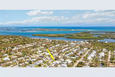 5352 SE Nassau Terrace, Stuart, FL 34997 - Photo 9