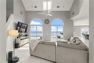 2318 NW Bay Colony Ct, Stuart, FL 34994 - Photo 11