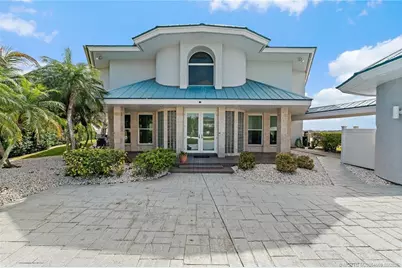 2318 NW Bay Colony Court, Stuart, FL 34994 - Photo 5