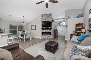 3188 SE Carrick Green Ct, Port Saint Lucie, FL 34952 - Photo 9