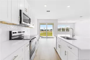 11310 NW Blockbird Dr, Port Saint Lucie, FL 34987 - Photo 3