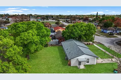 2702 Sheraton Boulevard, Fort Pierce, FL 34946 - Photo 25