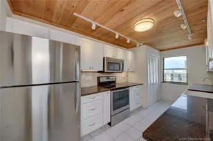 10044 S Ocean Dr, Jensen Beach, FL 34957 - Photo 13