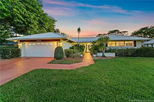 3011 SE Fairway W, Stuart, FL 34997 - Photo 3