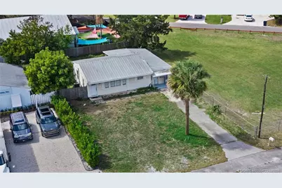 820 SW Palm City Road, Stuart, FL 34994 - Photo 5