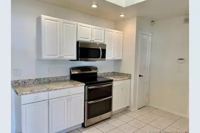 921 SW Cairo Avenue, Port Saint Lucie, FL 34953 - Photo 7