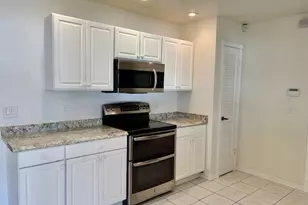 921 SW Cairo Ave, Port Saint Lucie, FL 34953 - Photo 7