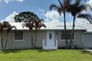 2444 SE Washington St, Stuart, FL 34997 - Photo 1