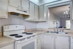 3051 SE Aster Ln, Stuart, FL 34994 - Photo 7