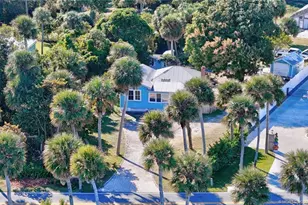 5603 S Indian River Dr, Fort Pierce, FL 34982 - Photo 27