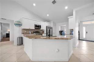 870 SW McCoy Ave, Port Saint Lucie, FL 34953 - Photo 3