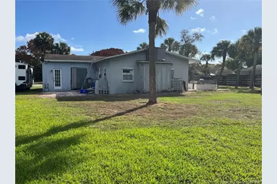 4800 SE Ebbtide Avenue, Port Salerno, FL 34997 - Photo 5
