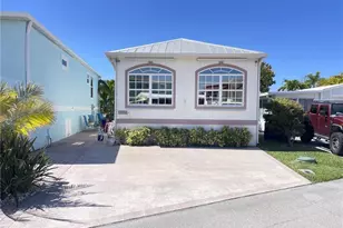 1352 Nettles Blvd, Jensen Beach, FL 34957 - Photo 1