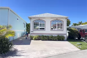 1352 Nettles Blvd, Jensen Beach, FL 34957 - Photo 9