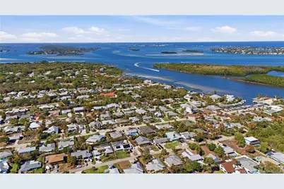 5605 SE Matousek Street, Stuart, FL 34997 - Photo 5