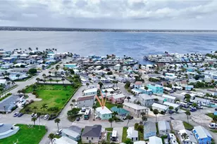 10725 S Ocean Dr, Jensen Beach, FL 34957 - Photo 35