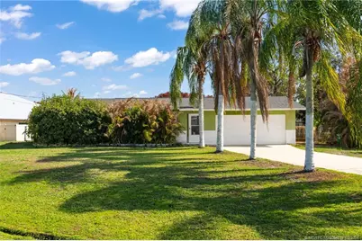 598 SW Lakehurst Drive, Port Saint Lucie, FL 34983 - Photo 1