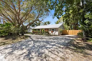 892 SE St Lucie Blvd, Stuart, FL 34996 - Photo 57