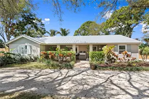 892 SE St Lucie Blvd, Stuart, FL 34996 - Photo 3
