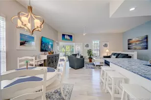 391 NE Plantation Rd, Stuart, FL 34996 - Photo 9