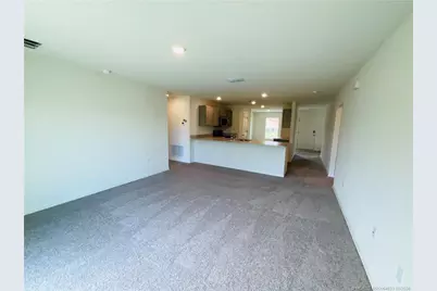 934 SW McDevitt Avenue, Port Saint Lucie, FL 34953 - Photo 7