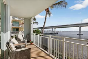 215 NW Flagler Ave, Stuart, FL 34994 - Photo 3