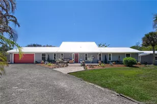 11266 SW Meadowlark Cir, Stuart, FL 34997 - Photo 5