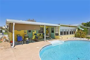 1572 NE 22nd St, Jensen Beach, FL 34957 - Photo 25