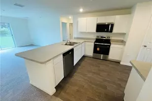 1701 SE Manth Ln, Port Saint Lucie, FL 34983 - Photo 5