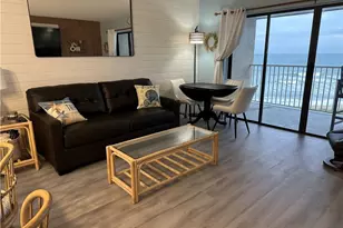 429 NE Tradewind Ln, Stuart, FL 34996 - Photo 17