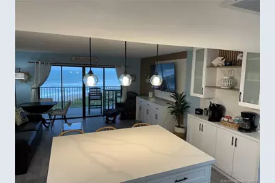 429 NE Tradewind Lane #405, Stuart, FL 34996 - Photo 15