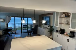 429 NE Tradewind Ln, Stuart, FL 34996 - Photo 15