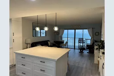 429 NE Tradewind Lane #405, Stuart, FL 34996 - Photo 13