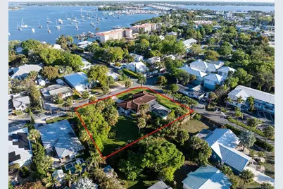 701 SW Cleveland Avenue, Stuart, FL 34994 - Photo 11