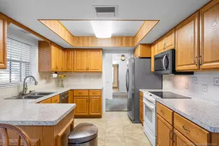 701 SW Cleveland Ave, Stuart, FL 34994 - Photo 17