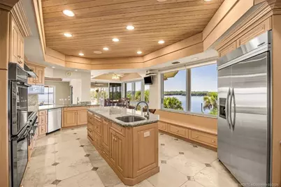 12198 Riverbend Lane, Port Saint Lucie, FL 34984 - Photo 21