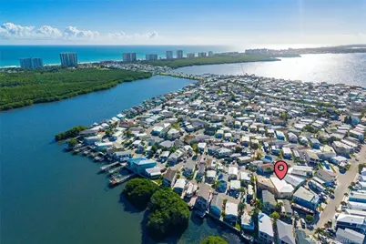 561 Nettles Boulevard, Jensen Beach, FL 34957 - Photo 9