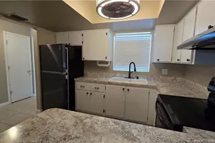 2950 SE Ocean Blvd, Stuart, FL 34996 - Photo 5