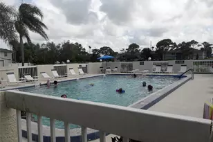 1524 SE Royal Green Cir, Port Saint Lucie, FL 34952 - Photo 21