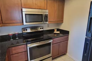 1524 SE Royal Green Cir, Port Saint Lucie, FL 34952 - Photo 11